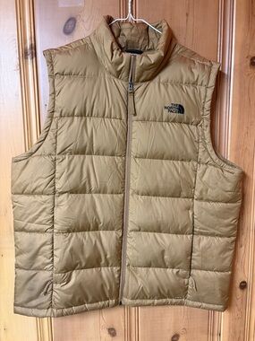 The North Face Men’s XXL Caramel Quilted Down Vest